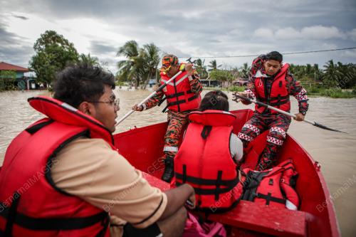 BANJIR DI ARAU