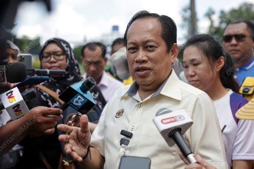 DATUK SERI AHMAD MASLAN