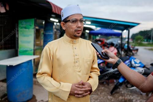 MOHD AZMAWI FIKRI ABDUL GHANI