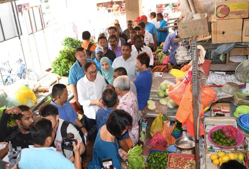 PRK02_30092018_ANWAR_PASAR