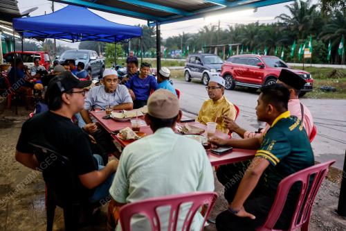 MOHD AZMAWI FIKRI ABDUL GHANI