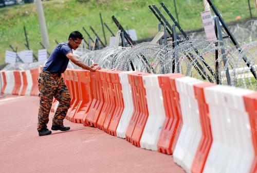 PRK03_10032014_TINJAUAN