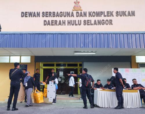 HARI PENGUNDIAN PRK KKB
