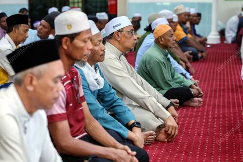 DR JOOHARI ARIFFIN