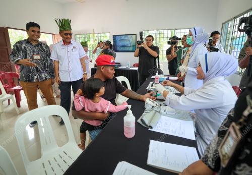 DATUK SERI DR DZULKEFLY AHMAD