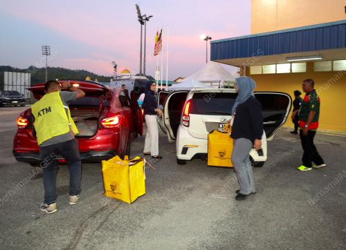 HARI PENGUNDIAN PRK KKB