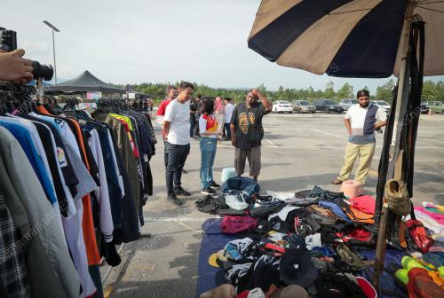 CALON KERAJAAN PERPADUAN BERKEMPEN