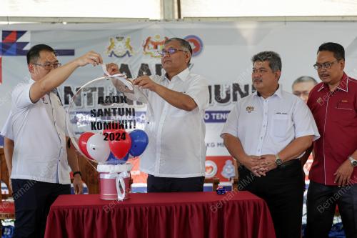 DATUK SERI DR SHAMSUL ANUAR NASARAH