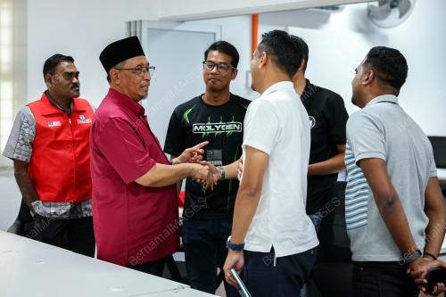 DR JOOHARI ARIFFIN