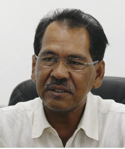 IDRIS BAKAR