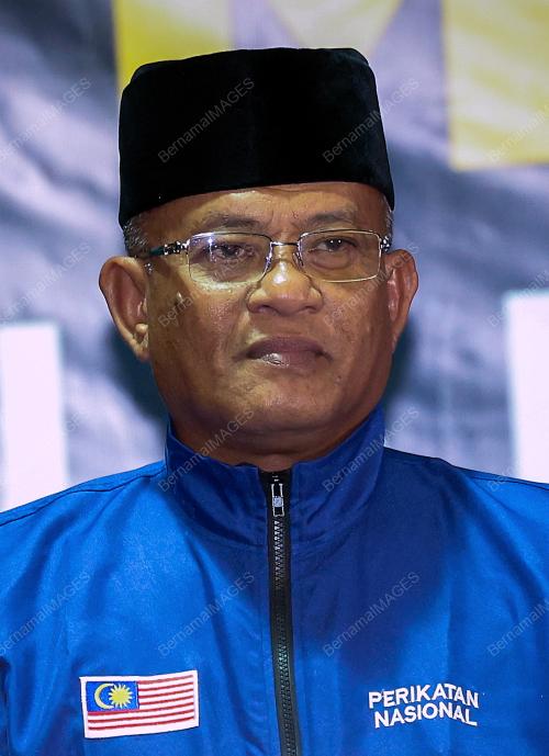 KHAIRUL AZHARI SAUT