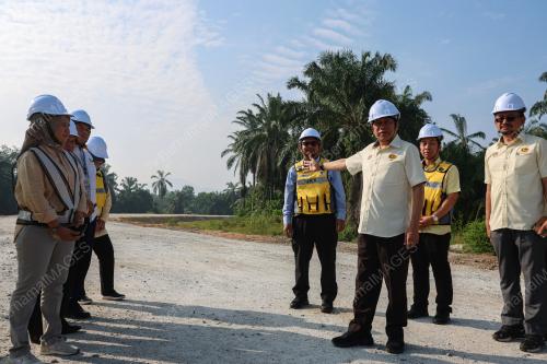 DATUK SERI AHMAD MASLAN