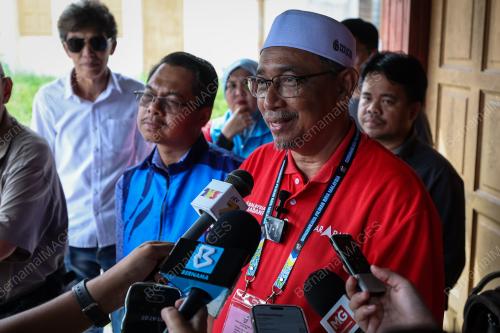 DR JOOHARI ARIFFIN