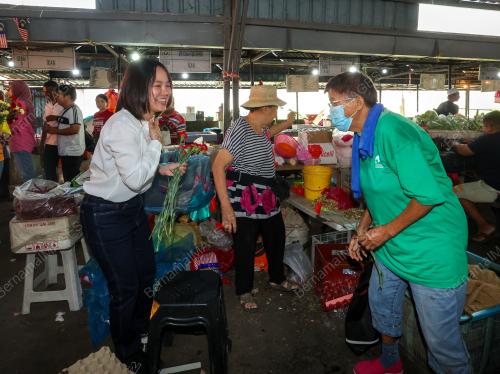 ADUN KKB PANG SOCK TAO RAMAH MESRA DI PASAR KKB