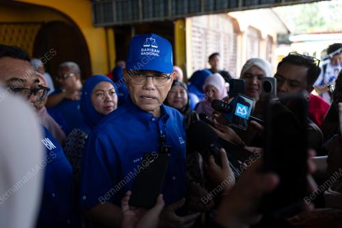 DATUK SERI WAN ROSDY WAN ISMAIL