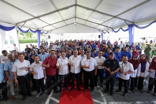 DATUK SERI DR SHAMSUL ANUAR NASARAH
