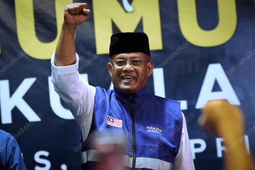 KHAIRUL AZHARI SAUT