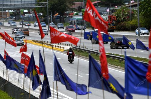 PRK07_29082018_TINJAUAN_BENDERA