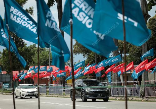 PERANG BENDERA PRK DUN KKB