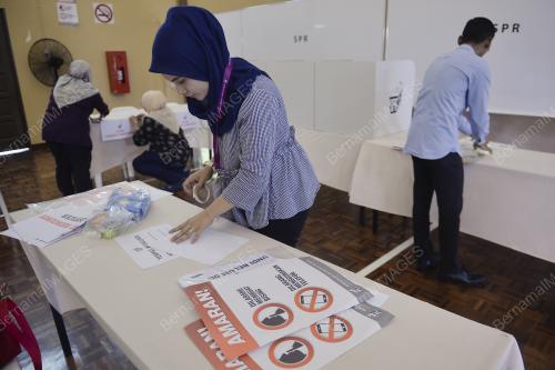 PRK09_03082018_SPR_PUSAT_MENGUNDI
