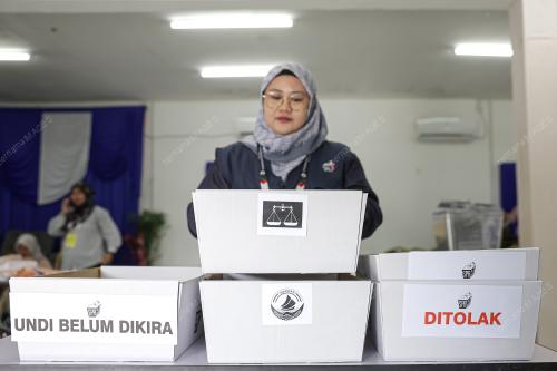 PILIHAN RAYA KECIL PARLIMEN KINABATANGAN DAN DUN LAMAG