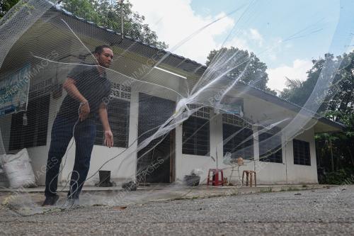 PEMBUAT JALA