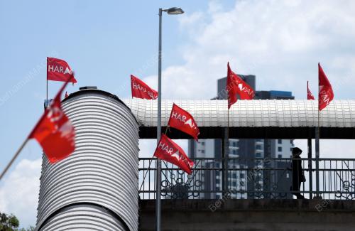 PRK09_29082018_TINJAUAN_BENDERA
