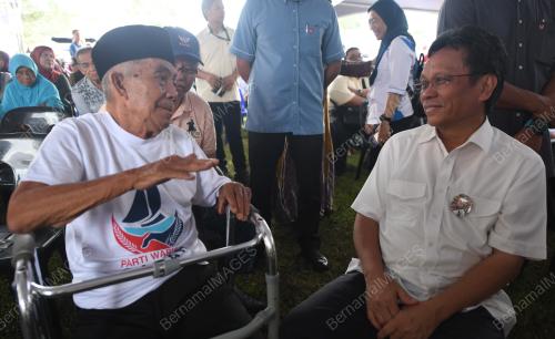 DATUK SERI MOHD SHAFIE APDAL