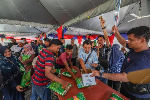JUALAN MADANI KOPERASI DAN USAHAWAN (JMKU)