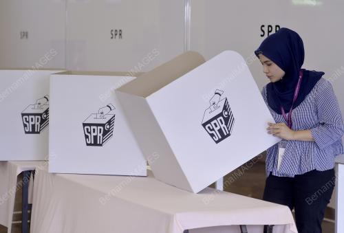 PRK11_03082018_SPR_PUSAT_MENGUNDI