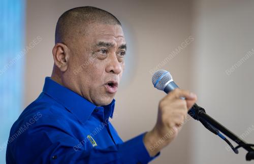 DATUK SERI SAARANI MOHAMAD