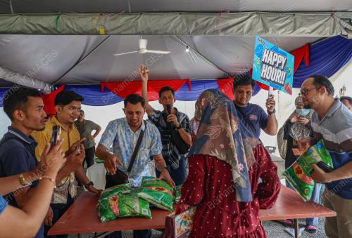 JUALAN MADANI KOPERASI DAN USAHAWAN (JMKU)