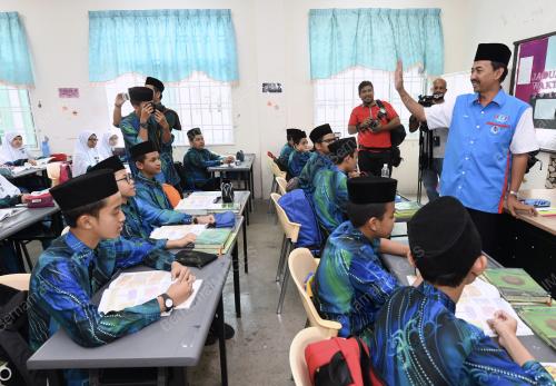 PRK12_27072018_PKR_ZAWAWI