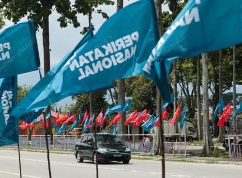PERANG BENDERA PRK DUN KKB