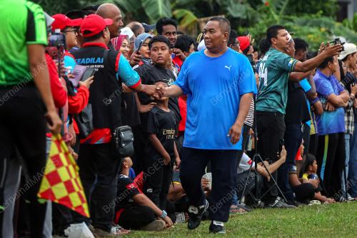PERLAWANAN PERSAHABATAN AKMAL VS SANUSI