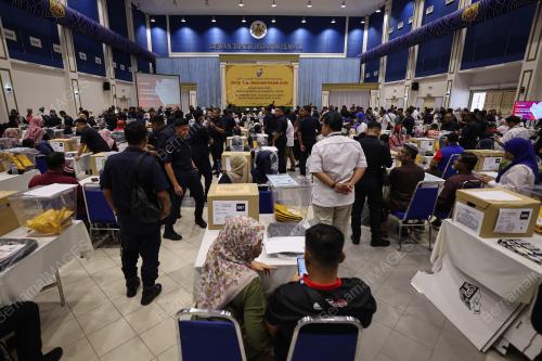 PERSIAPAN AKHIR PRK DUN MAHKOTA