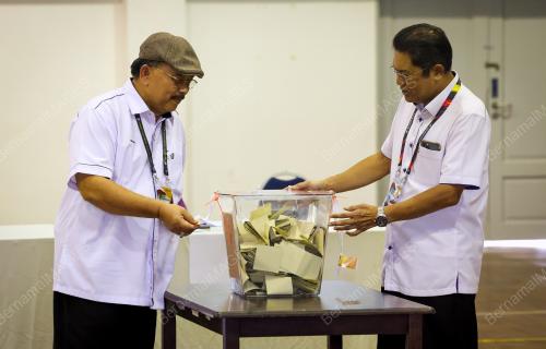 TAN SRI ABDUL GHANI SALLEH
