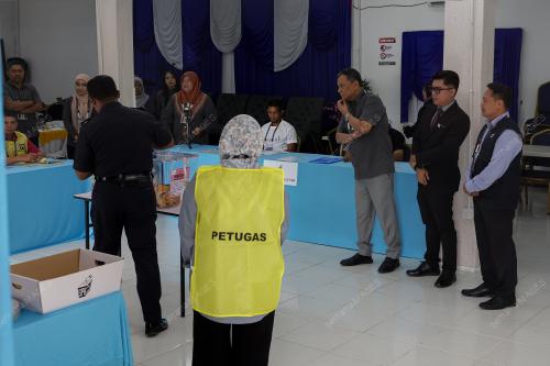 PILIHAN RAYA KECIL PARLIMEN KINABATANGAN DAN DUN LAMAG