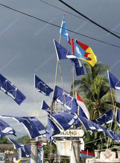 PERANG_POSTER