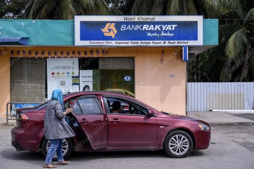 PRK17_22012019_MASALAH_BANK