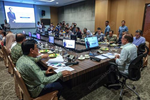 DATUK SERI ANWAR IBRAHIM