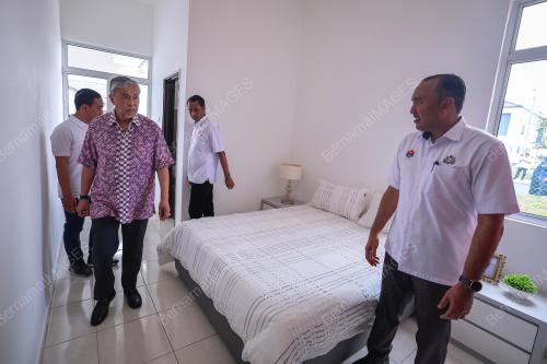 DATUK SERI DR AHMD ZAHID HAMIDI
