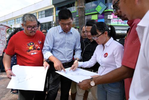 PRK18_24082018_PAKATAN_NAIKTARAF