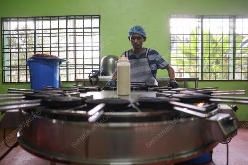 REMPEYEK WAK TUNOT TARIKAN KLUANG