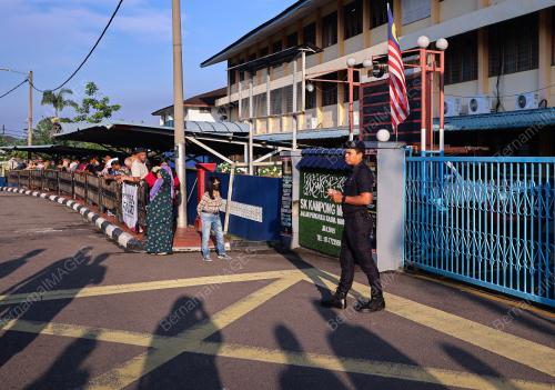 PRK DUN MAHKOTA
