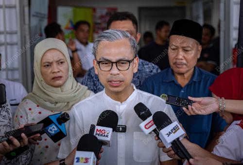 DATUK FAHMI FADZIL