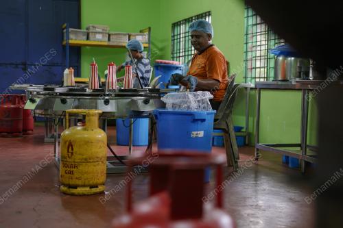 REMPEYEK WAK TUNOT TARIKAN KLUANG