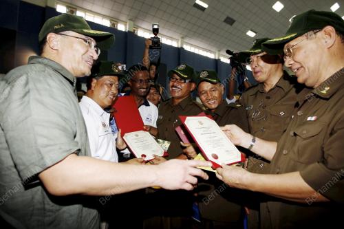 MUHYIDDIN YASSIN