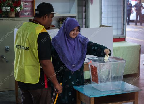 PRK DUN MAHKOTA
