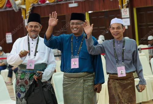 KHAIRUL AZHARI SAUT
